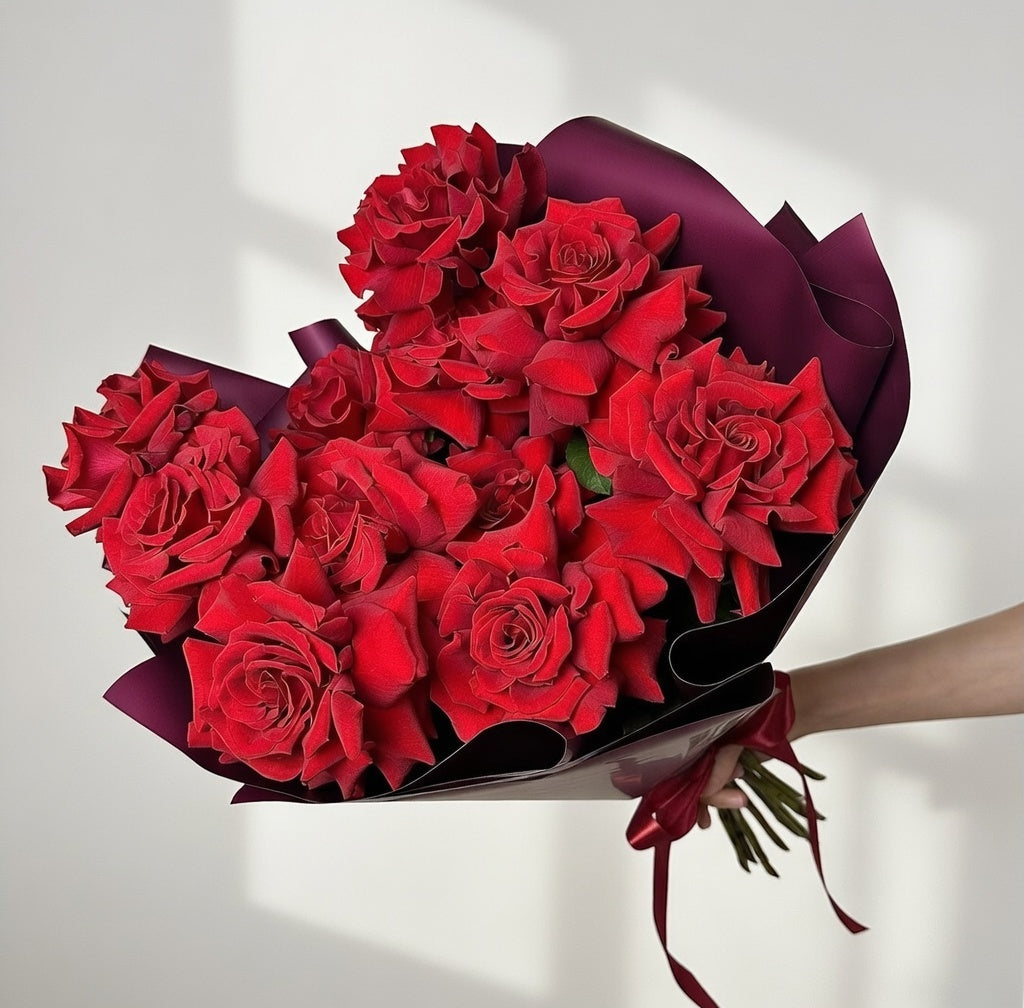 11 French Bordeaux Roses - TAVÉINE AE