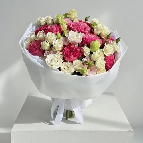 Blush Harmony Bouquet - TAVÉINE AE